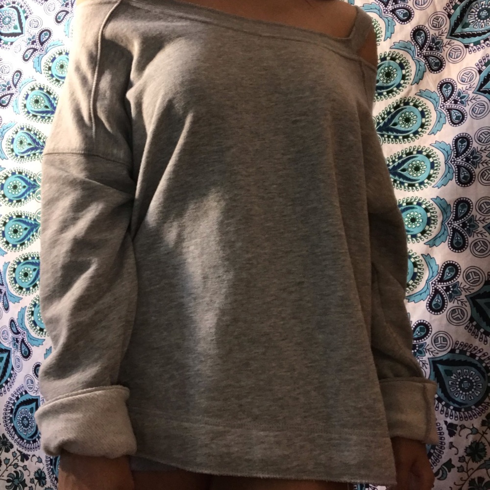 GAP Top - Picture 3 of 3